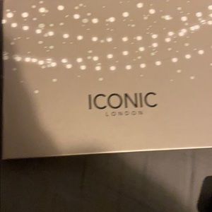 Iconic London Face Palette